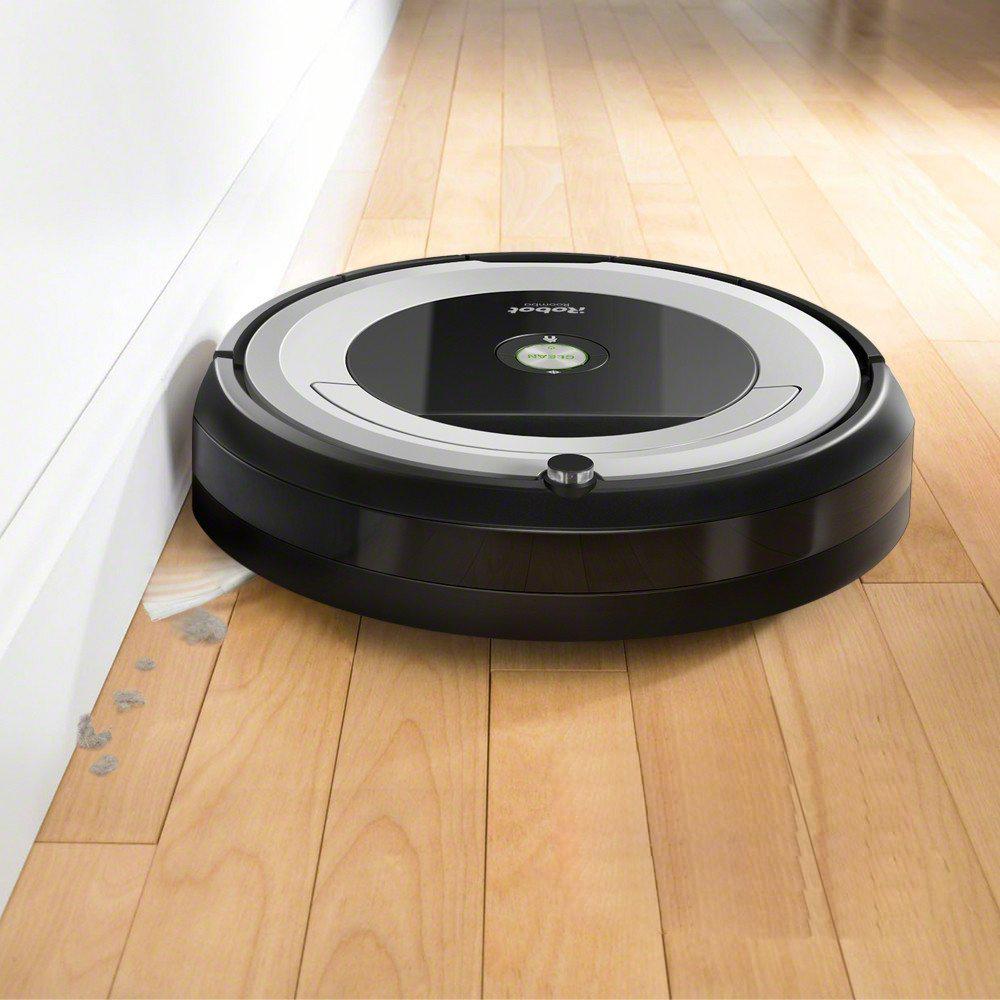 Puiul de robot Roomba® 694 Robot face o treabă excelentă în casele fără covoare