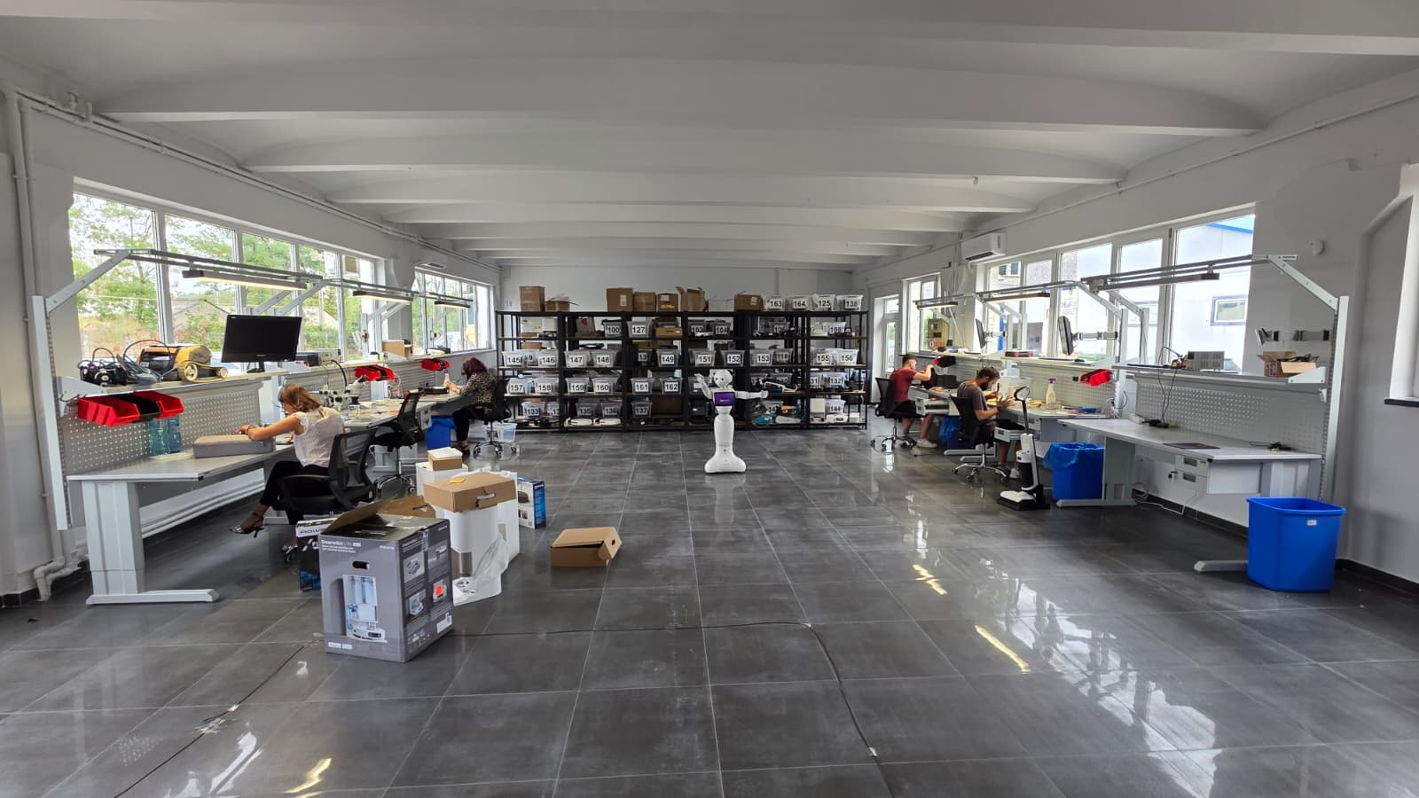 Laboratorul organizat Clinica Robotilor